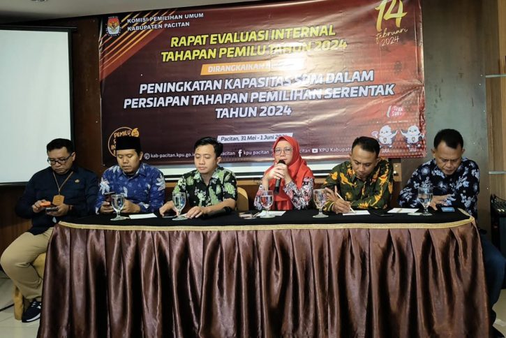 Momen capacity building sekaligus penguatan internal KPU Pacitan pasca penyelenggaraan Pemilu Tahun 2024.