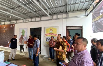 Sosialisasi sekaligus simulasi penerimaan pengajuan bakal calon anggota DPRD, terus disampaikan KPU Pacitan kepada partai politik peserta Pemilu Tahun 2024 di Pacitan.