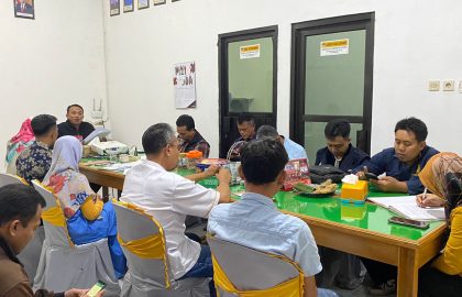 Rakor bersama Bawaslu Pacitan dan pengurus Partai Gelora dan Partai Garuda, sebagai tindak lanjut surat dari KPU RI.