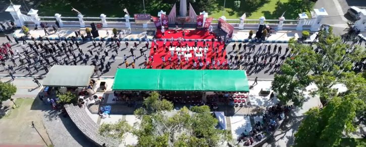 Momen prosesi Kirab Pemilu Tahun 2024 di Pacitan dari pantauan dokumentasi udara.