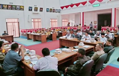 Suasana RDP antara KPU, Bawaslu dengan Badan Anggaran dan TAPD Kabupaten Pacitan di gedung DPRD Pacitan.