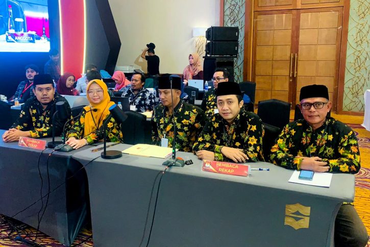 Momen saat kami bersiap membacakan rekapitulasi hasil Pemilu di Kabupaten Pacitan pada tingkat provinsi Jawa Timur.